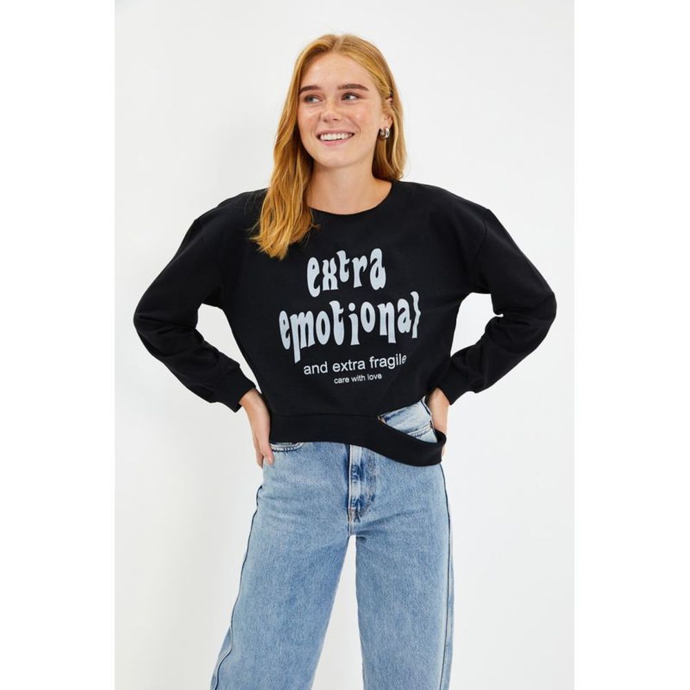 NWT Trendyol Women Regular fit Crew neck Knit Sweatshirt